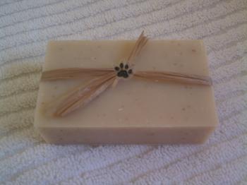 Image of Soothe Me Shea Honey Oatmeal Soap - 4oz